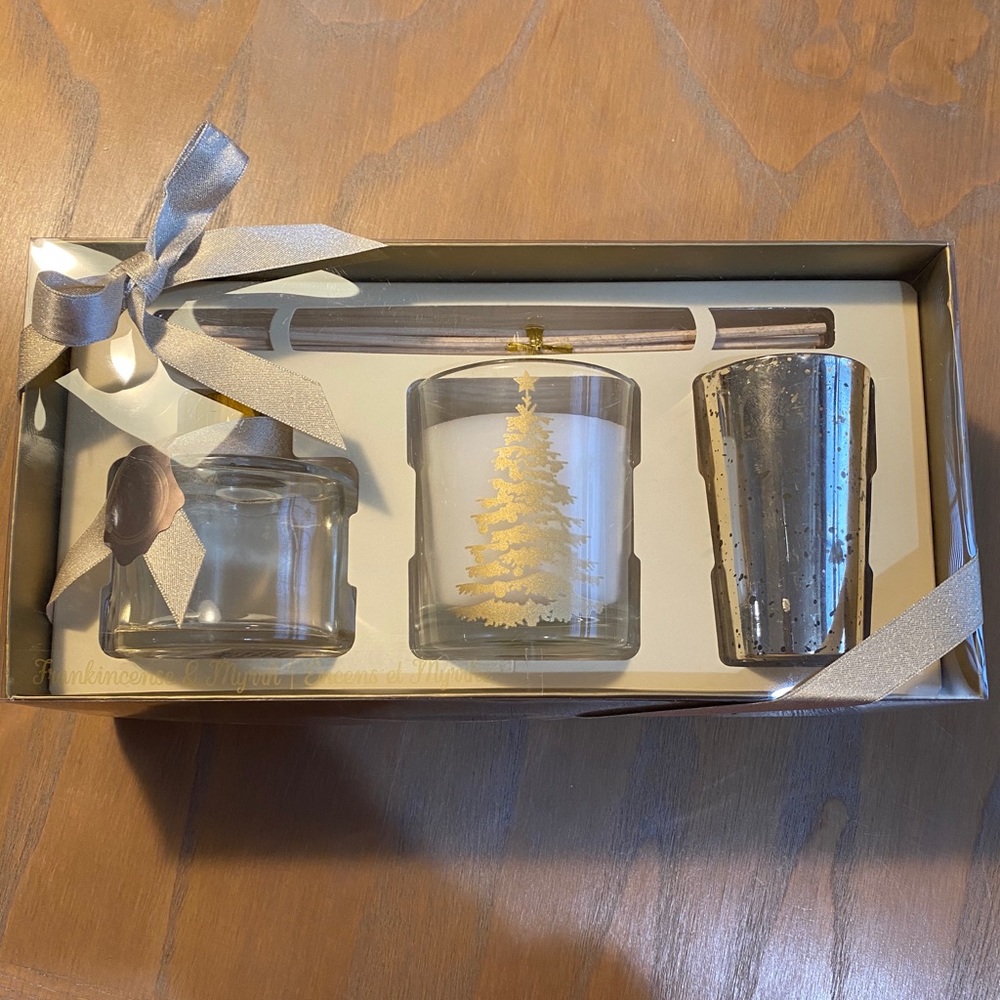 Christmas candle and diffuser new in box